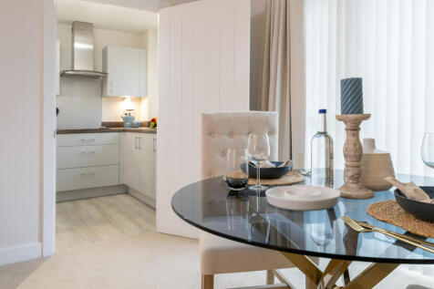 Show home dining room